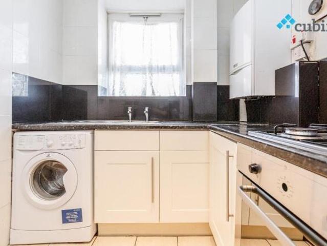 Flat for rent in Cat Hill