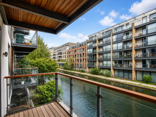Flat for rent in Cat Hill