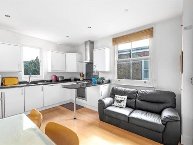 Flat for rent in Hammersmith, Greater London
