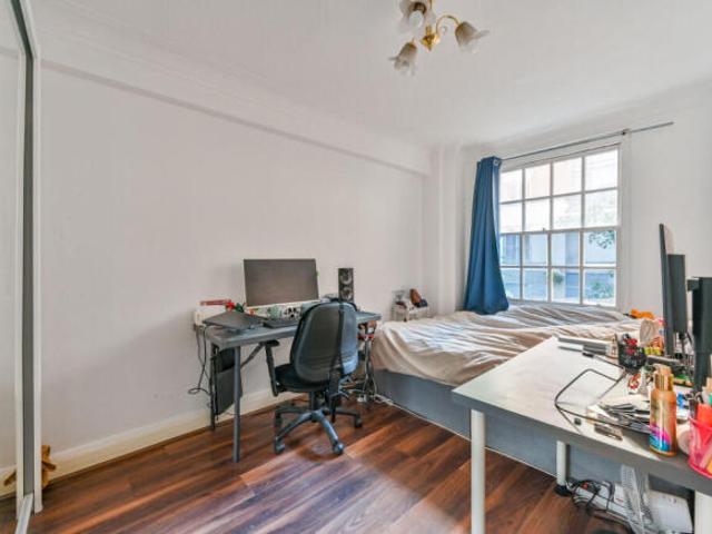 Flat for rent in Cat Hill