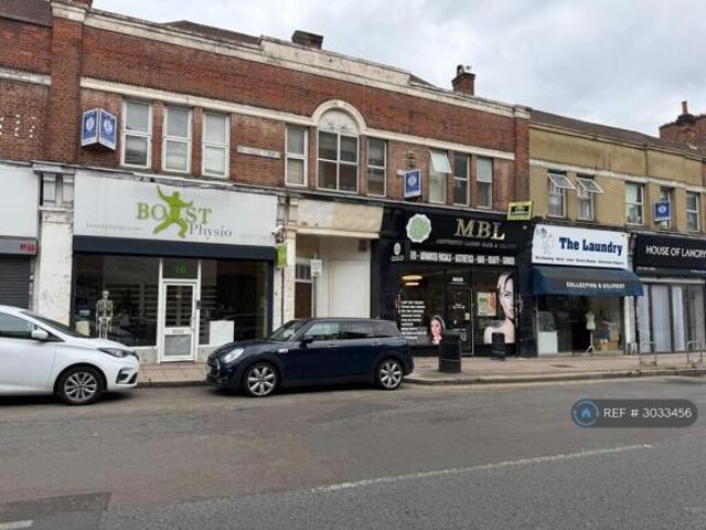 Flat for rent in Cat Hill