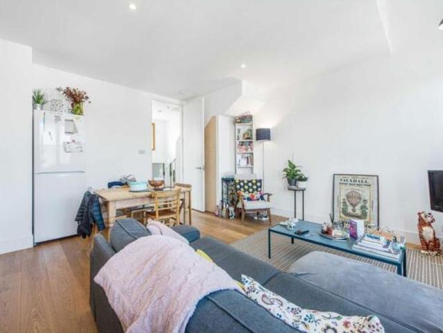 Flat for rent in The Rise, East Riding Of Yorkshire
