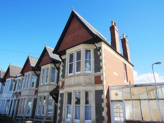 Flat for rent in Cardiff