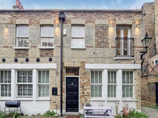 House for sale in Lyons, Greater London
