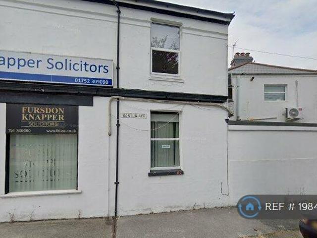 House for rent in Follaton, Strode