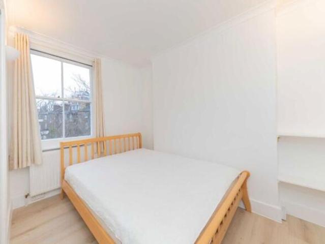 Flat for rent in London Borough of Hammersmith and Fulham, Greater London