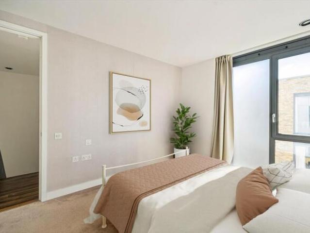 Flat for rent in Cat Hill