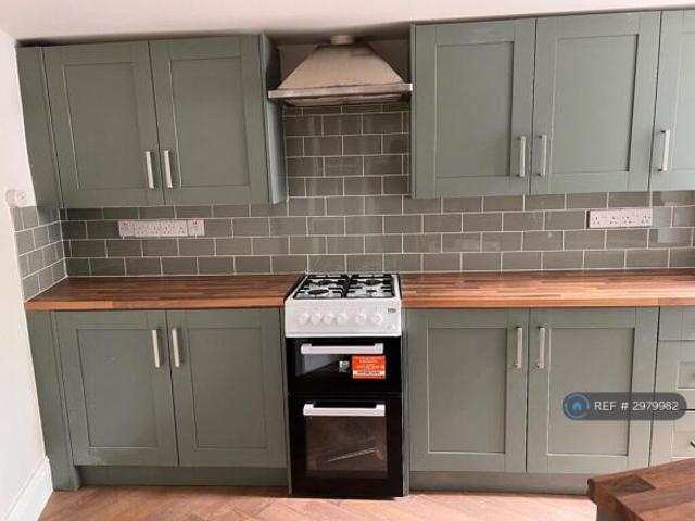 Flat for rent in Cat Hill