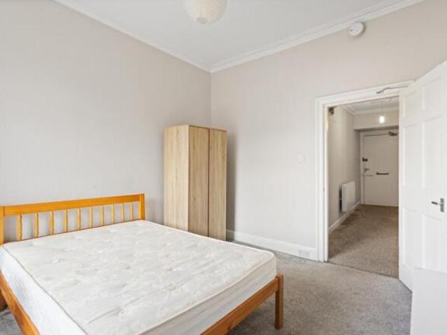Flat for rent in Newington, Scotland