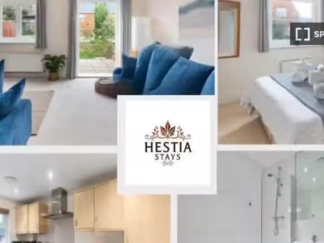 Apartment for rent in Red Hill, Surrey