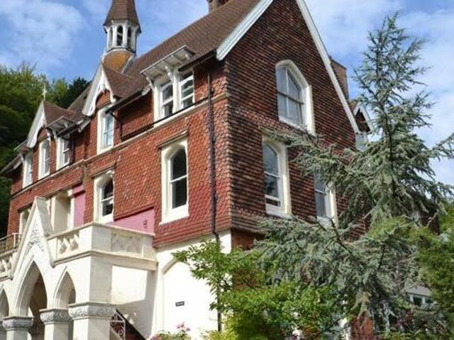 House for rent in Red Hill, Surrey