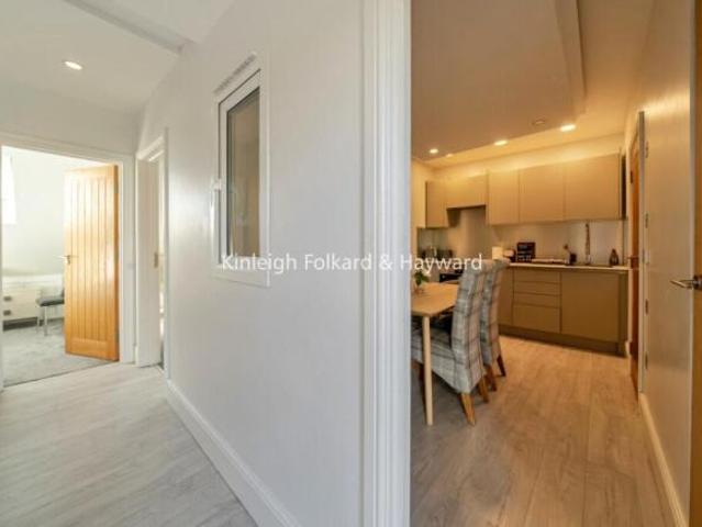 Flat for rent in Cat Hill