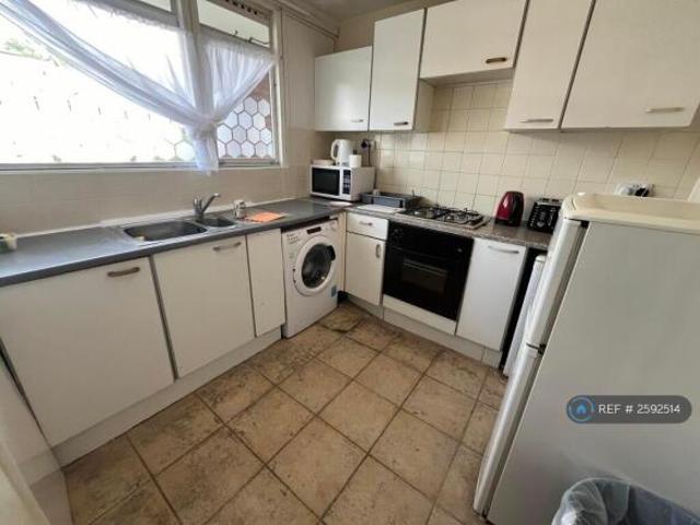 Flat for rent in Cat Hill