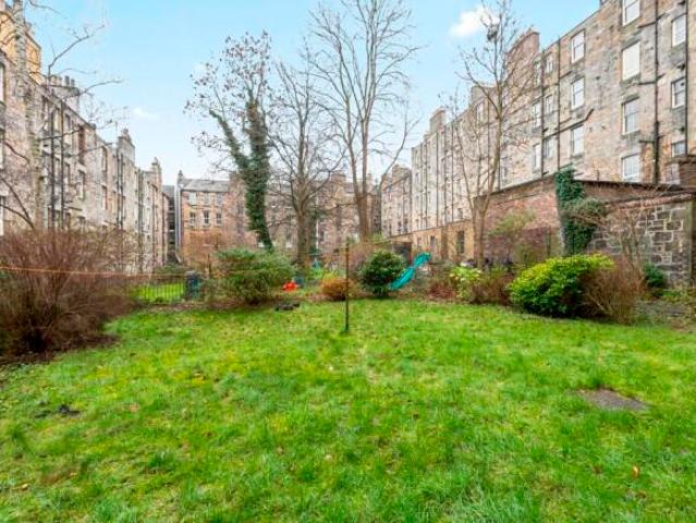 Flat for rent in Marchmont, Scotland
