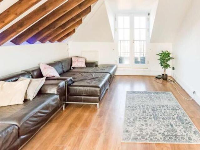 Flat for rent in Friern Barnet, Greater London