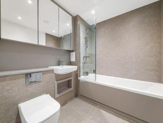 Flat for rent in Cat Hill