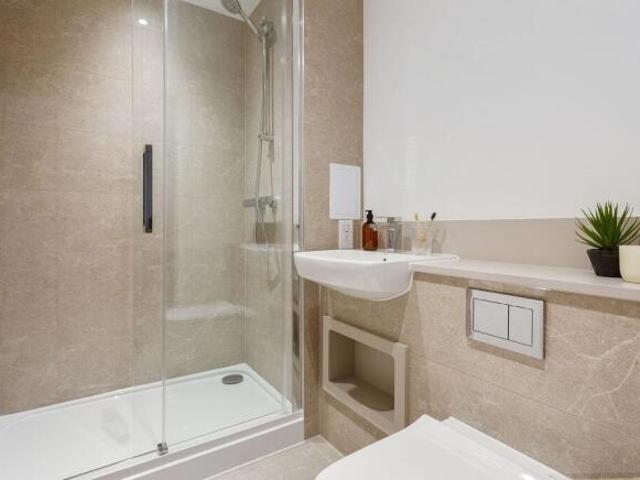 Flat for rent in Cat Hill
