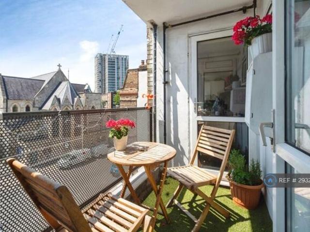 Flat for rent in Cat Hill