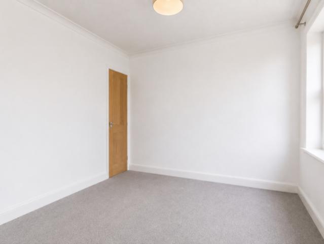 Flat for rent in Shooters Hill, Greater London