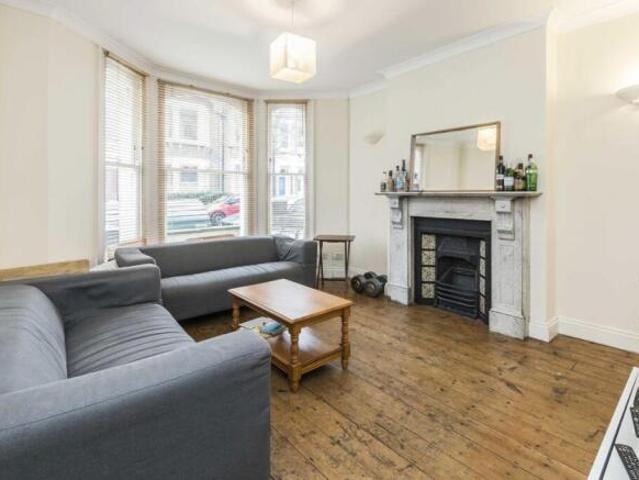Flat for rent in London Borough of Lambeth, Greater London