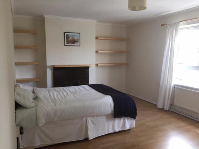Flat for rent in Cat Hill