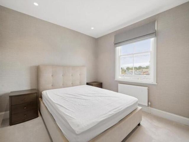 Flat for rent in Cat Hill