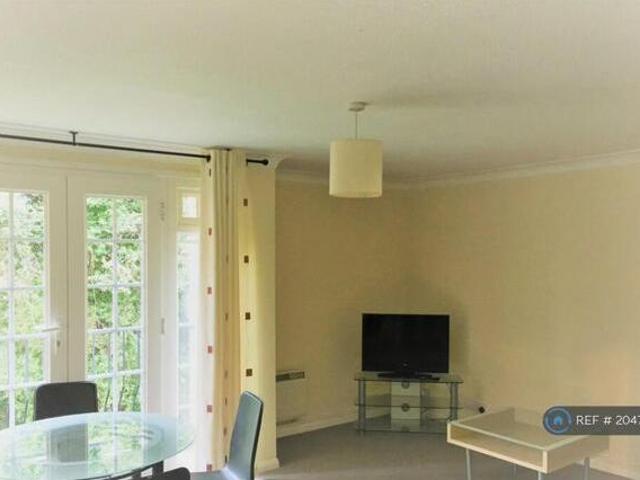 House for rent in Surrey