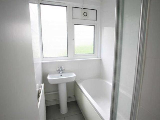 Flat for rent in Cat Hill