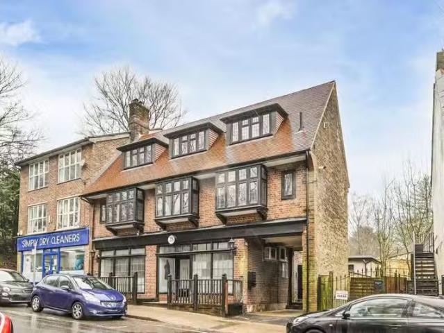 House for rent in Red Hill, Surrey