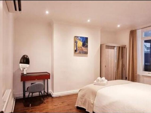 Flat for rent in Cat Hill