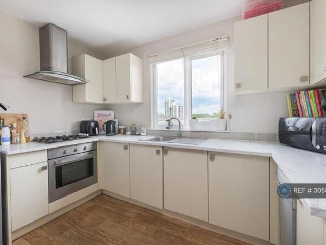 Flat for rent in London Borough of Lambeth, Greater London