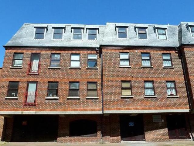 Flat for rent in Poole