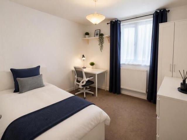 Flat for rent in Isleworth, Greater London