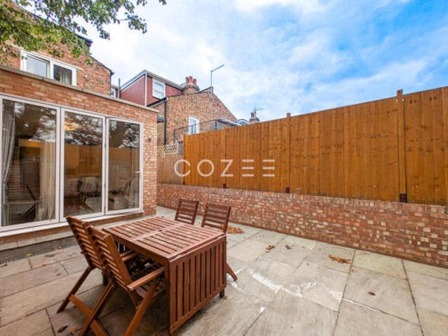 Flat for rent in East Finchley, Isle Of Man