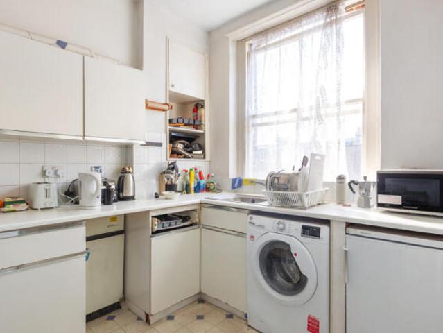 Flat for rent in Cat Hill