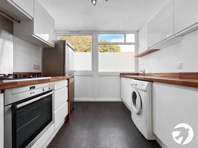 Flat for rent in Cat Hill