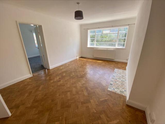 Flat for rent in Chilworth Old Village, Test Valley