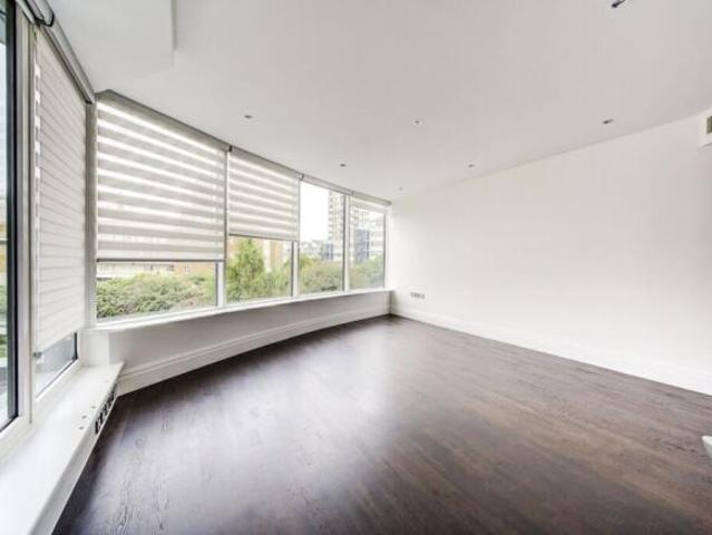 Flat for rent in Imperial Wharf, Greater London