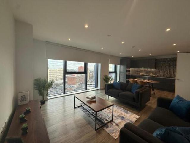Flat for rent in Holdenhurst, Bournemouth
