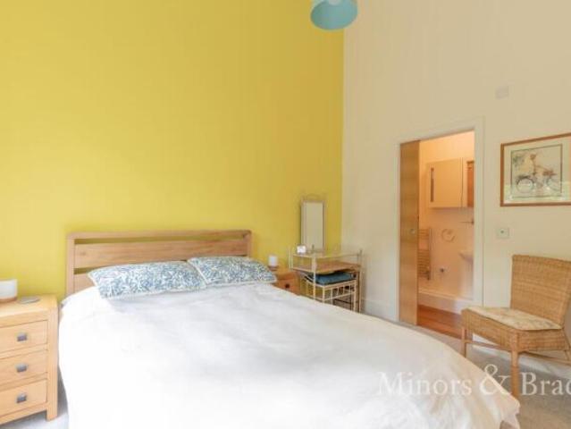 Flat for rent in New Catton, East Bank