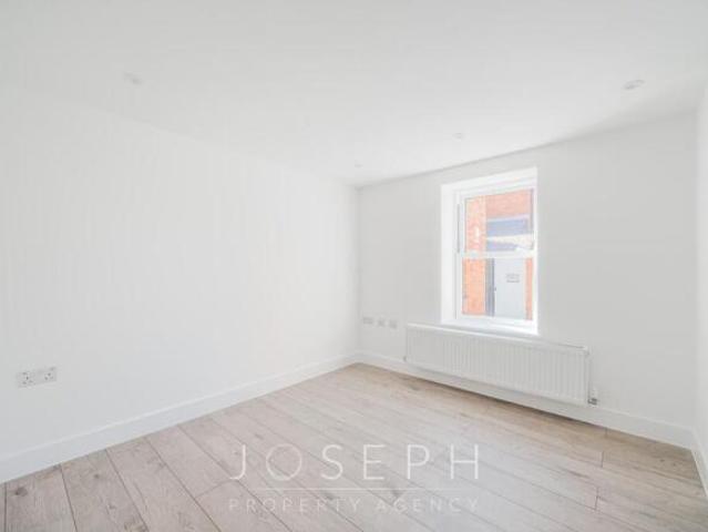 Flat for rent in Key Street, Suffolk
