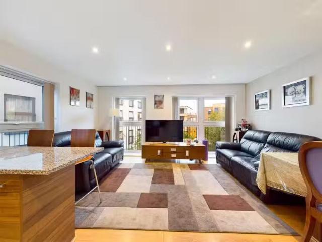 House for rent in Little Stanmore, Greater London