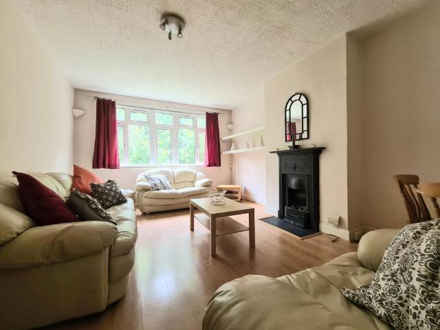 Flat for rent in Hendon