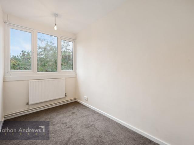 Flat for rent in Cat Hill, Isle Of Man