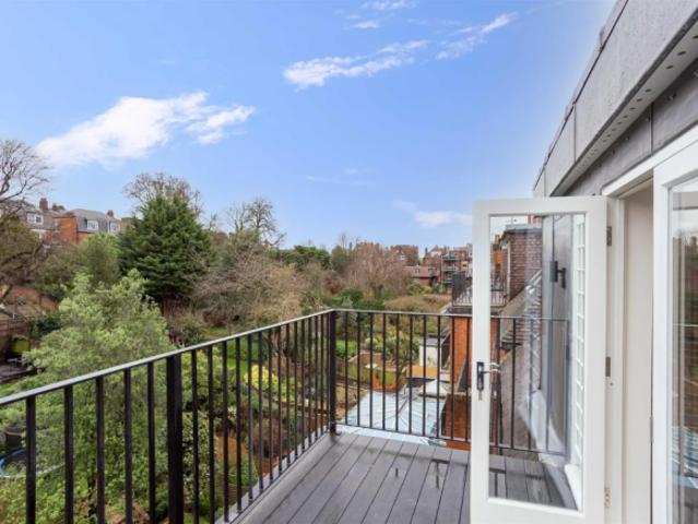 Flat for rent in Hampstead, Greater London