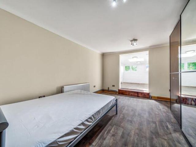 Flat for rent in Wembley, Greater London