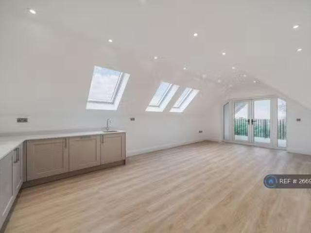 House for rent in West Hill, Budlake