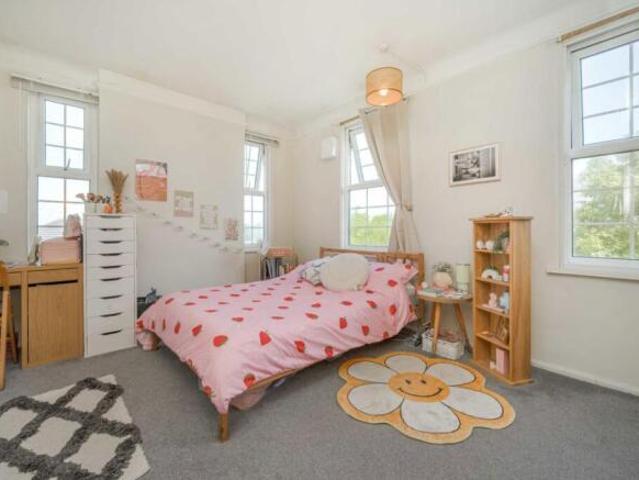 Flat for rent in Ealing, Greater London
