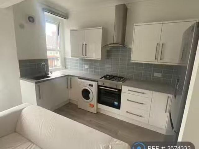 House for rent in The Colonies, Cardiff