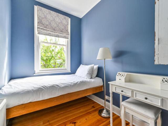 Flat for rent in Cat Hill